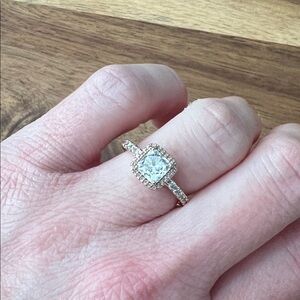 Elegant Rose Gold Plated Women's Ring